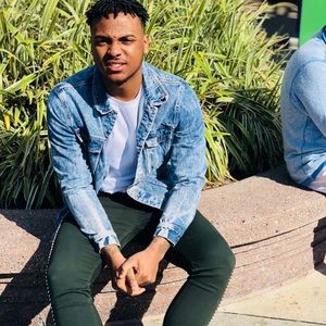 Meet your Posher, Tamir